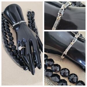 Black and Silver Jewelry Set